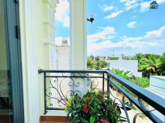 Bán gấp giảm ngay 400tr, nhà đẹp TK 4PN, 3WC, 141m2 tại Rio Casa, Nguyễn Duy Trinh, Q9, chỉ 5,05 tỷ