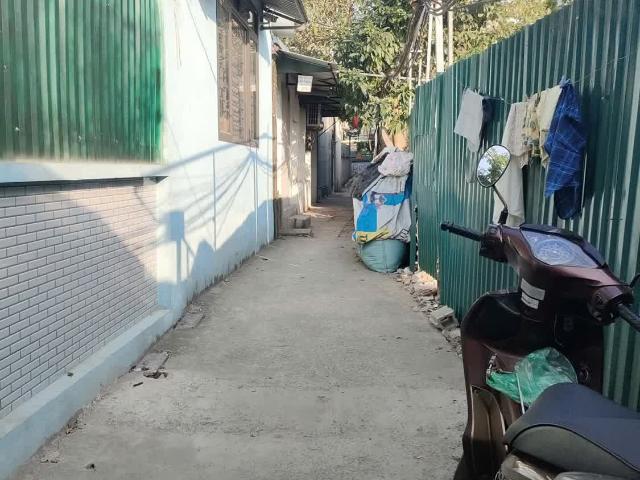 Bán gấp giá rẻ Giải Phóng 63m, cấp 4, mặt tiền 4.5m, 950 triệu Hoàng Mai