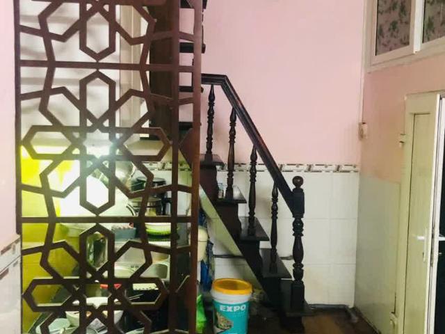 BÁN GẤP: Lũy Bán Bích 2.15 tỷ Tân Phú Hồ Chí Minh 2PN, 1WC, và 2 tầng, không gian này khá