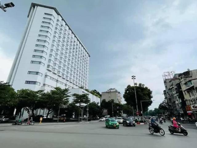 Bán Gấp! Siêu Phẩm mặt Phố Quận Hai Bà Trưng, Phố Vip Lê Duẩn. 165m x 3 tầng