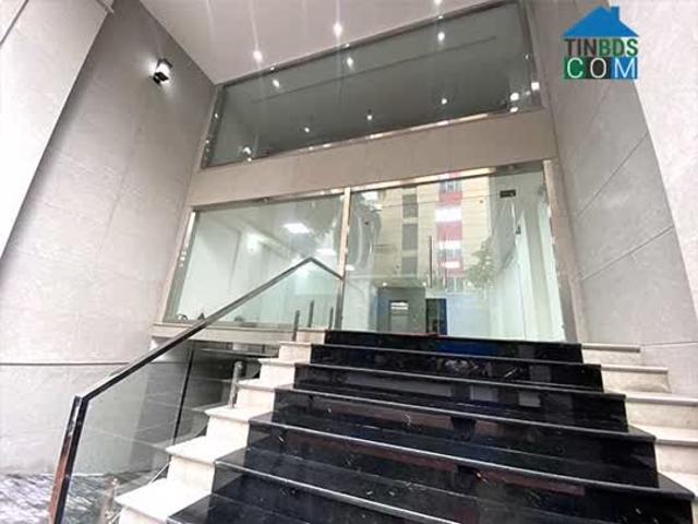 Bán Gấp Tòa Văn Phòng 8 Tầng Mặt Vườn Hoa Tôn Thất Thuyết Dịch Vọng Hậu. DT 146m2. Giá 80 TỶ