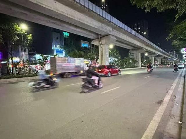 Bán gấp tòa nhà đẹp 9 tầng mặt phố Quang Trung, 220m2, mặt tiền rộng 9m, 2 mặt phố, vị trí đẹp