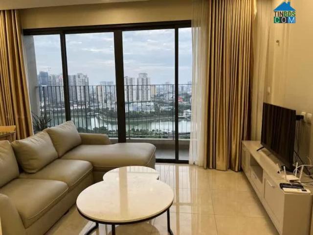 Bán gấp VIEW HỒ tòa C6 Vinhomes D'Capitale FULL ĐỒ GIÁ CHỈ 8.4 TỶ