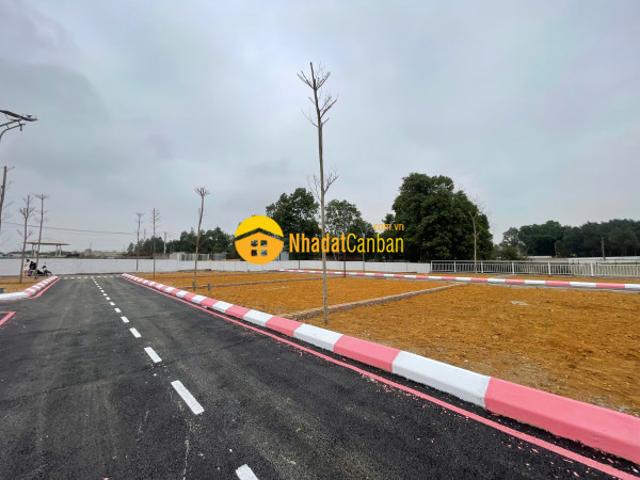 Bán gấp 102m² đất sổ đỏ phân lô hạ tầng đẹp ở lại thượng thạch thất chỉ 1 tỷ 5