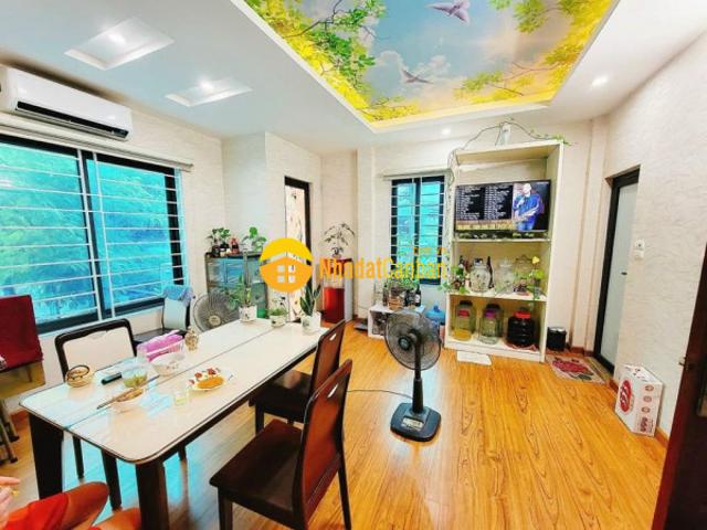 Bán gấp 43m2 láng hạ phân lô, ngõ thông chỉ 5.2 tỷ