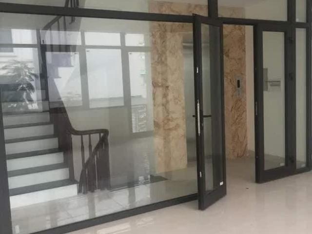Bán gấp 60m2, MT 4.1m, full nội thất, ô tô tránh trước cửa, vỉa hè, kinh doanh nhỉnh 10x tỷ. LH