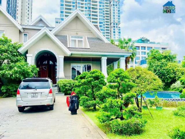 Bá/n Dinh Thự 2 Mặt Tiền Khu Thảo Điền Quận 2. DT 1625M2 500 TỶ