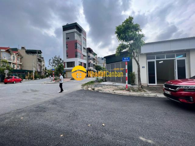 Bán kho xưởng đang cho thuê đường ô tô tránh ngõ phố nguyễn thời trung dt 75m2. Giá 17 tỷ