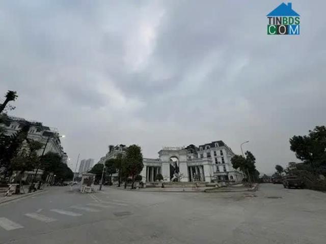 Bán lô góc Louis City, N. T. Liêm. DT 160m x 5,5T. Trục chính, thang máy. Giá 41,7 tỷ. LH: 0964769