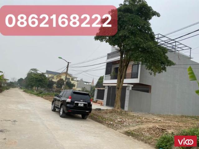 Bán lô đất hướng nhìn ra sông cầu mát mẻ bên cạnh biệt thự vừa ra bìa, đường vào cổng đường khu dân