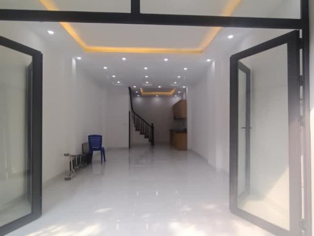 Bán liền kề Ngô Thì Nhậm, vị trí đắc địa, kinh doanh, 43m2, giá 6.3 tỷ