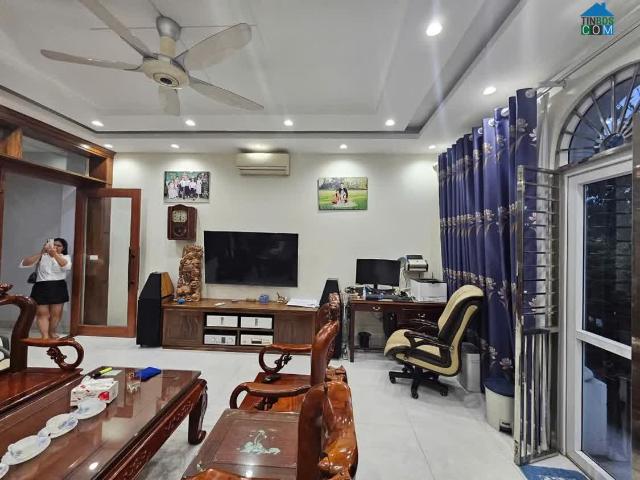 Bán liền kề 83m giá 18 tỷ ngô thì nhâm hà đông ô tô tránh kinh doanh