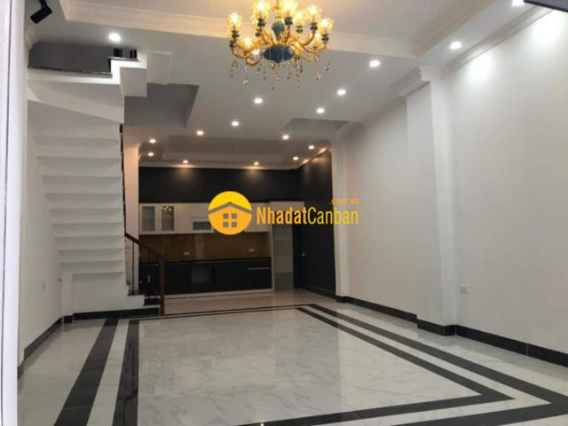 Bán mặt phố xã đàn 2, 55m2, 5 tầng, mặt tiền 7.2m, nở hậu, có gara ô tô, kinh doanh sầm uất ngày đ