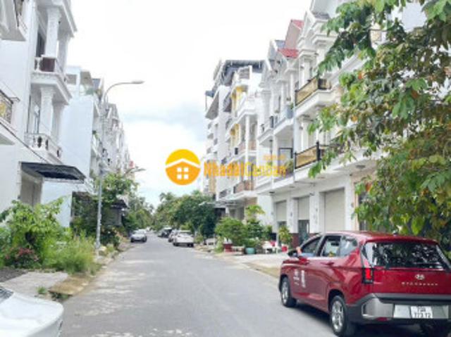 Bán nền 81m2 đường b12 kdc hưng phú có hẻm kỹ thuật bên hông hướng đông nam