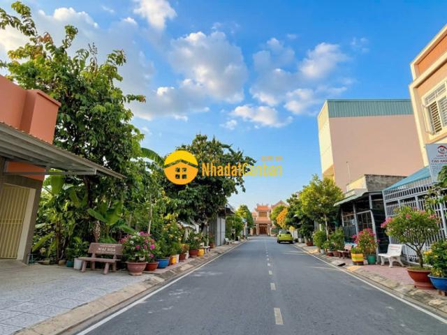 Bán nền 81m2 đường b4 kdc phú an sổ hồng h. Tây nam gần chợ, trường, siêu thị, ngân hàng, xe