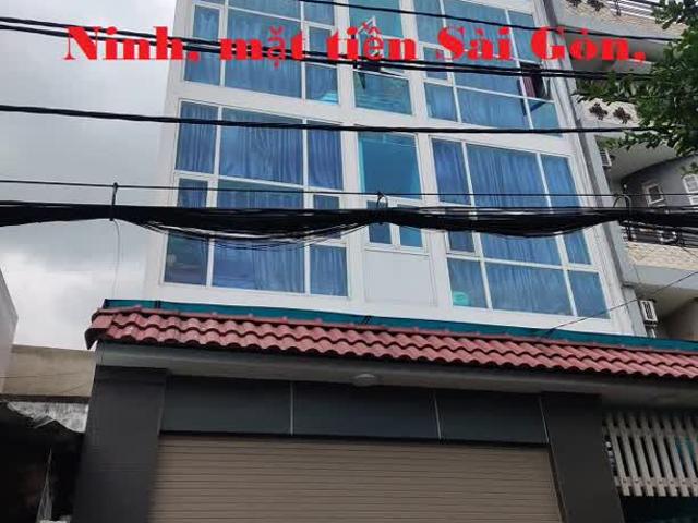Bán nhà MT KD Nguyễn Văn Quá, Đông Hưng Thuận, Q12, 300m2, 2 tầng, ngang 8m