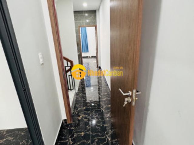 Bán nhà mt khu tên lửa ngang 4m sổ vuông mới xây khu phân lô cạnh cv giá tốt