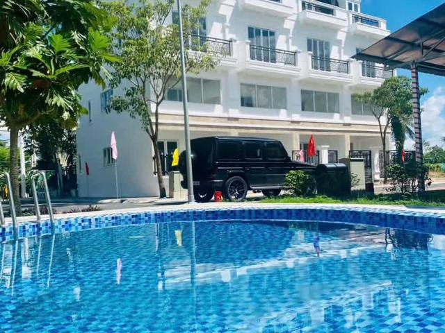 Bán nhà mt ql1a tân an 1 trệt 2 lầu giá chỉ 2 tỷ 3 | nội thất đầy đủ sát aeon mall