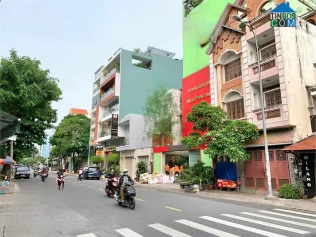 Bán nhà MTKD Trần Hưng Đạo Q. Tân Phú: 10x22 m đúc 3 lầu đẹp giá 33 tỷ