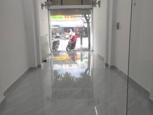 Bán nhà mới 3 tầng, mặt tiền kinh doanh Huỳnh Tấn Phát, Quận 7, chỉ 7.2 tỷ