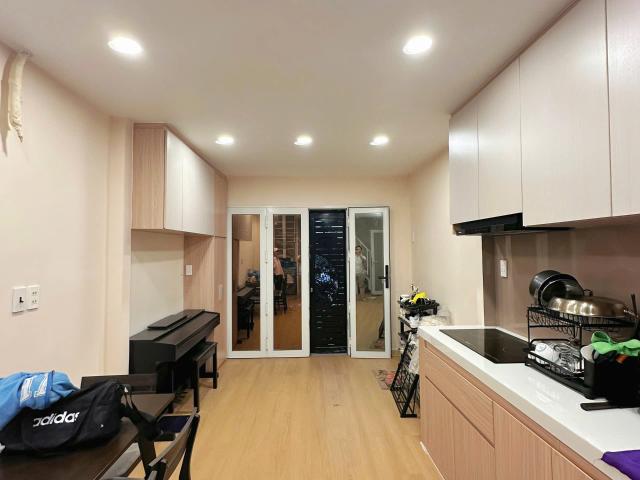 Bán nhà mới cách mặt tiền xe tải khánh hội 50 m 3 tầng có 4 đ