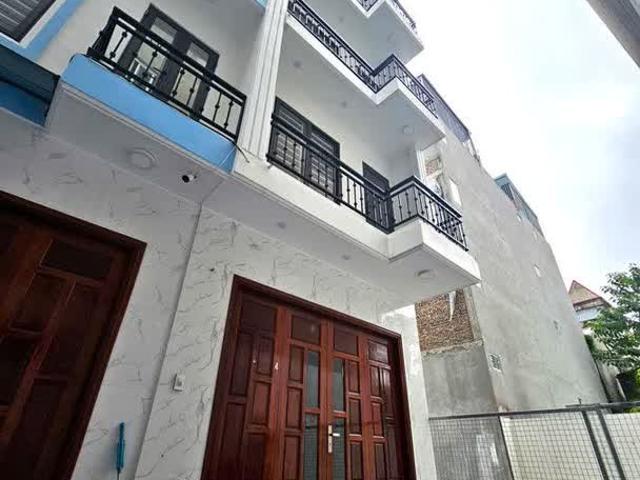 Bán nhà mới full nội thất lô góc phố nguyễn văn linh 42m2 5 tầng x 7,9 tỷ