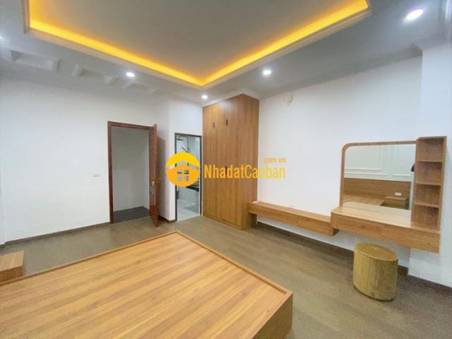Bán nhà mới lê lợi hà đông, kinh doanh, gần bãi đỗ ô tô, vài bước ra phố, full nội thất, 5 tầng chỉ hơn 4 tỷ