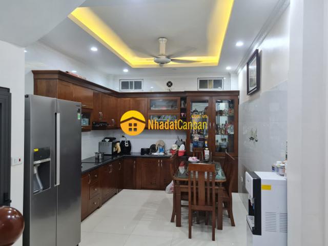 Bán nhà mới đẹp ngọc thụy 50 m2 4t 5.7 tỷ gần cầu long biên