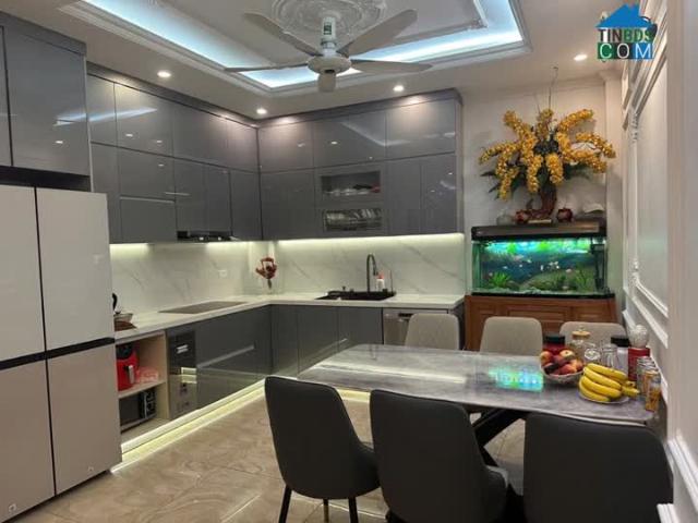 Bán nhà mới phố Bồ Đề, Long Biên, lô góc 2 thoáng, kinh doanh đỉnh, gara. 60m2*5T, 13.8 tỷ
