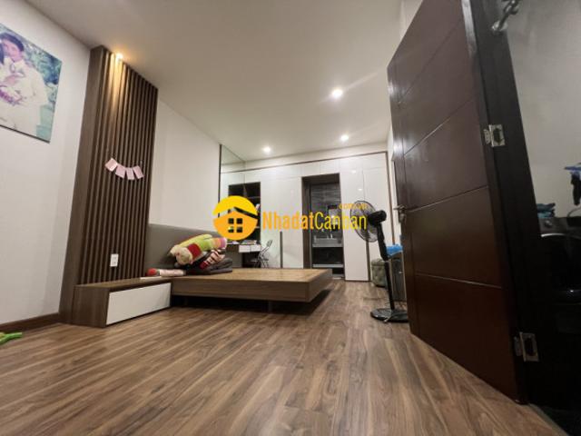 Bán nhà mới phạm văn bạch phường 15 tân bình 46m2 4t btct nhỉnh 4 tỷ