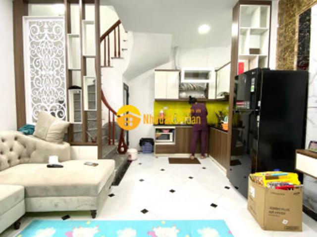 Bán nhà mỹ đình, nam từ liêm, mới đẹp ở ngay 35m2, 5 tầng, mt 4.5m, giá 3.84 tỷ