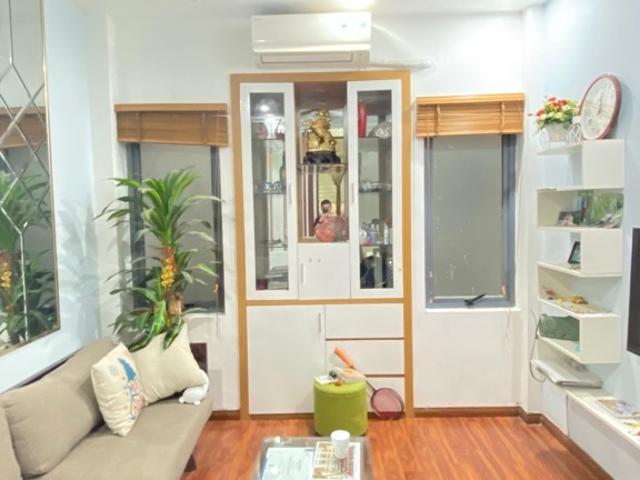 Bán nhà Mỗ Lao, Hà Đông, nhà đẹp ở ngay, ngõ thông gân ô tô full nội thất Dt 35m giá 7.6 tỷ