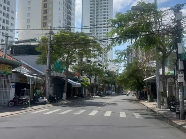 Bán nhà Mặt tiền đường HIẾN QUYỀN
