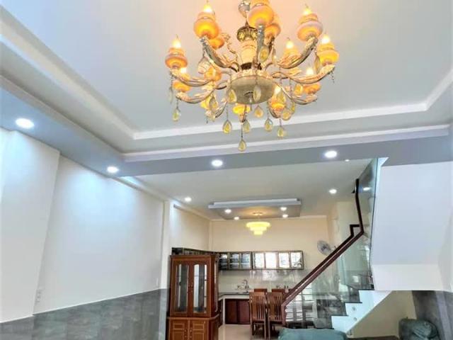 Bán nhà mặt tiền đường Phan Văn Năm, 70m2 5x14, 2 tầng BTCT, 3PN, nhỉnh 5 tỷ TL