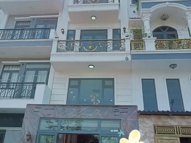 Bán Nhà Mặt Tiền Giá Rẻ Chỉ Việc Dọn Vào Ở Tại Đường 11, Trường Thọ, Thủ Đức