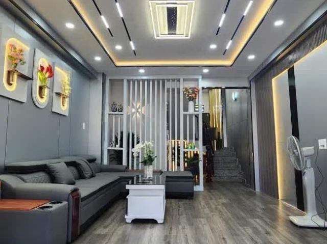 Bán Nhà Mặt Tiền Hẽm Xe Hơi – Huỳnh Tấn Phát TT Nhà Bè