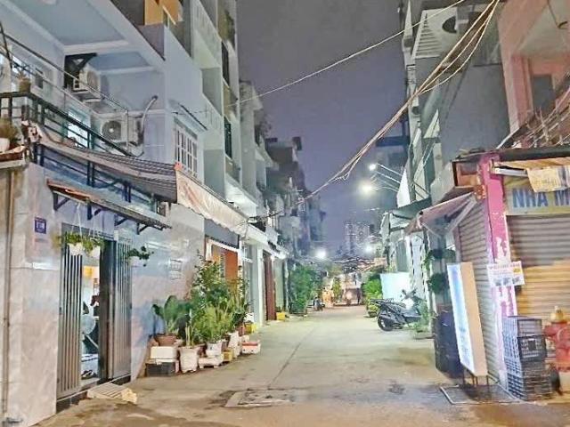 Bán nhà mặt tiền hẻm Phạm Hùng 4x16 chỉ 9 tỷ 8