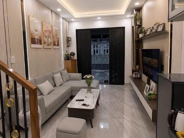 Bán nhà mặt tiền Hồng Lạc, phường 10, Tân Bình  4*11m  4 tầng nhà mới
