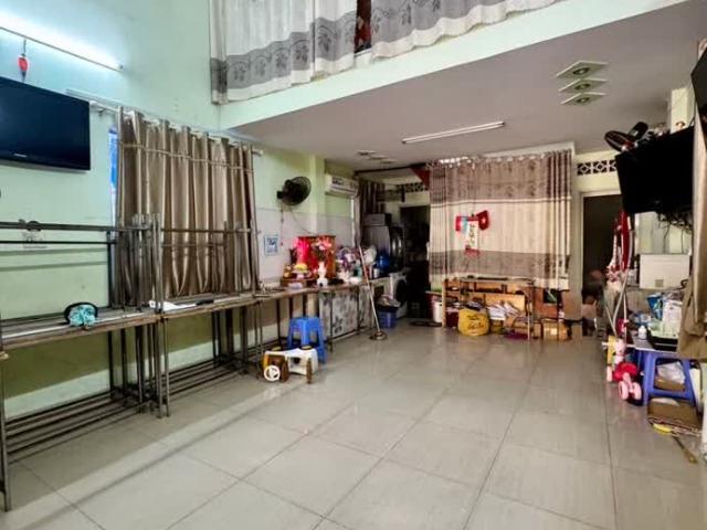 Bán Nhà mặt tiền kinh doanh Lê Thị Hoa, Bình chiểu, thủ đức 70m2 – mua có thu nhập ngay, giá tốt