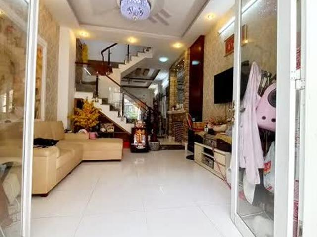 Bán Nhà Mặt Tiền Kinh Doanh Đường Hồng Lạc Phường 10 Tân Bình Ngang 5,5m 72m2 Giá 19.8 Tỷ