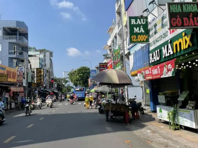 Bán nhà mặt tiền kinh doanh Đường Tân Hương, Quận Tân Phú 4x18,5met. Giá 12,5 tỷ