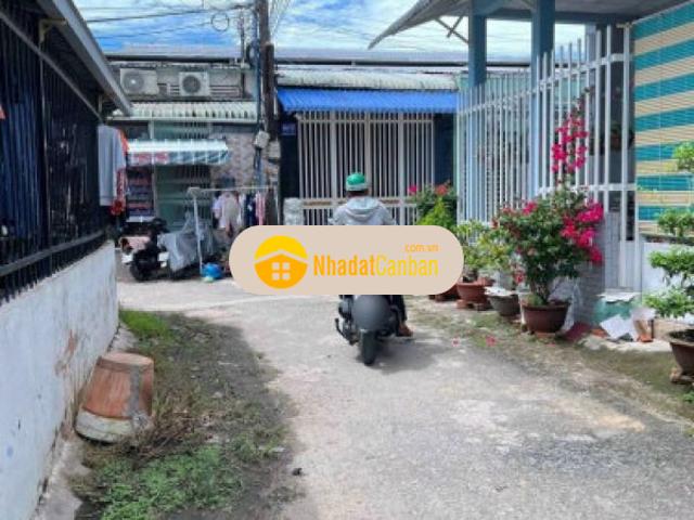 Bán nhà mặt tiền kinh doanh trong chợ p9
