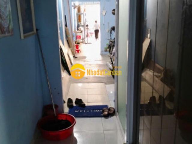 Bán nhà mặt tiền lý thánh tông ngang 4.6m sổ vuông gần trường giá tốt