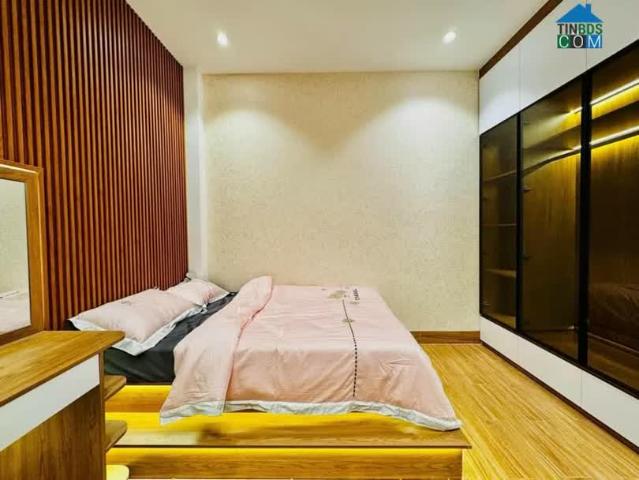 Bán nhà mặt tiền Phan Huy Ích, Tân Bình 4 tầng, DT 56m2 chỉ 14 tỷ còn TL 0935767