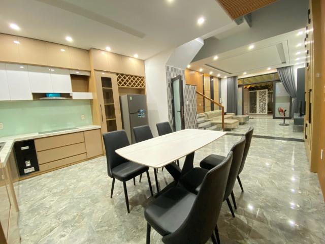 Bán Nhà Mặt Tiền Phùng Chí Kiên 87m², 3 Tầng Full Nội Thất, Gần Biển, Giá 7,6 Tỷ
