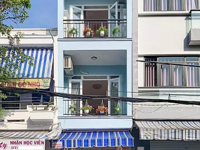 Bán nhà Mặt Tiền Q7 GIÁ SIÊU RẺ, 4 Tầng kinh doanh cực sầm uất