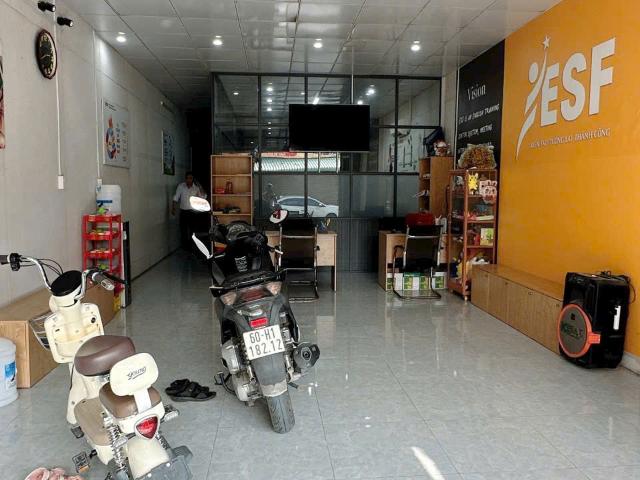 Bán nhà Mặt tiền Thân Nhân Trung, kinh doanh tốt, 5m x 30m giá chỉ 3 tỷ 999