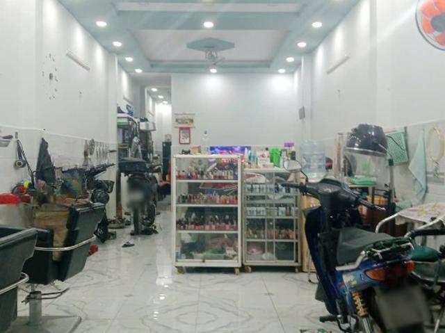 Bán nhà mặt tiền trong chợ nhị Thiên Đường P5 Q8