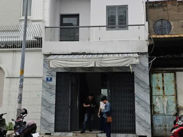 Bán nhà Mặt tiền 1 Lê Lộ, Phường Phú Thạnh, Khu họ Lê. DT 4,6 x 8, 1 trệt 1 lầu chỉ 5,5 tỷ