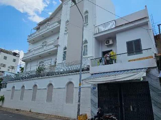 Bán nhà Mặt tiền 1 Lê Lộ, Phường Phú Thạnh, Tân Phú. DT 4,6 x 8, 1 trệt 1 lầu chỉ 5,1 tỷ